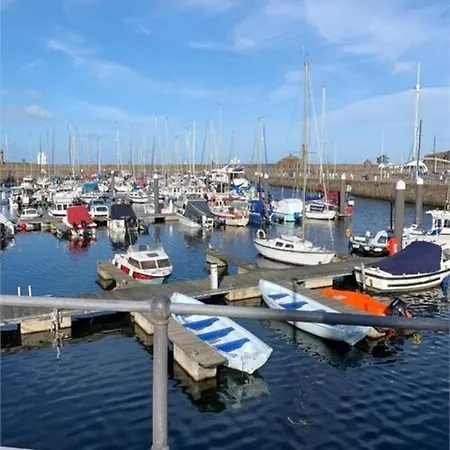 Harbourside - 1 Bed Apartment Whitehaven