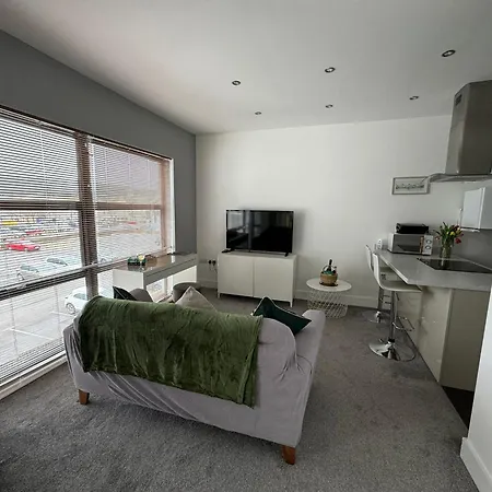 Harbourside - 1 Bed Apartment *