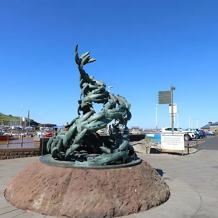 Harbourside - 1 Bedroom - Sleeps 2 *